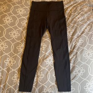 Lululemon size 6 fast and free brushed high rise 28” black